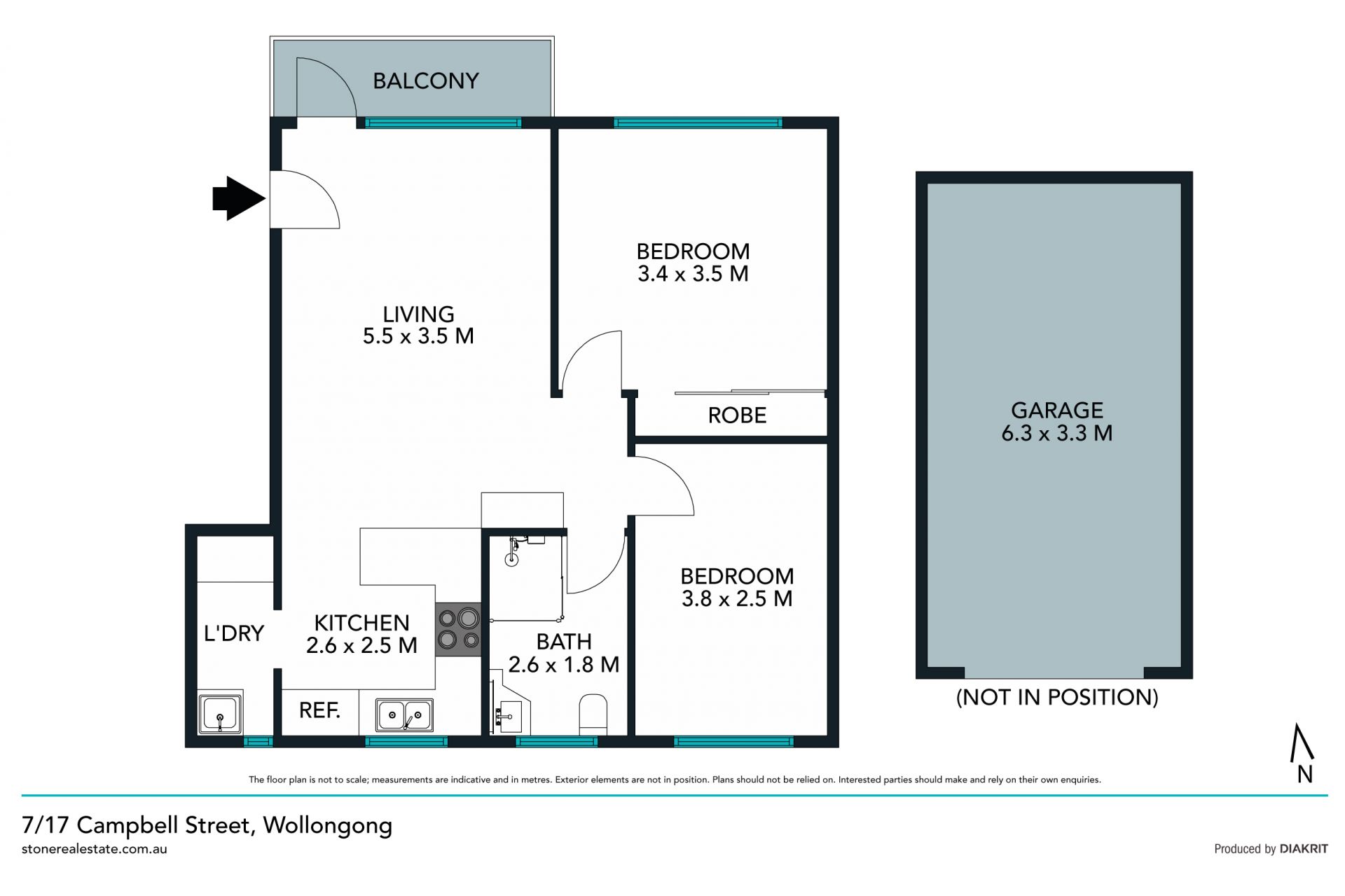 Top floor apartment an easy stroll to the beach