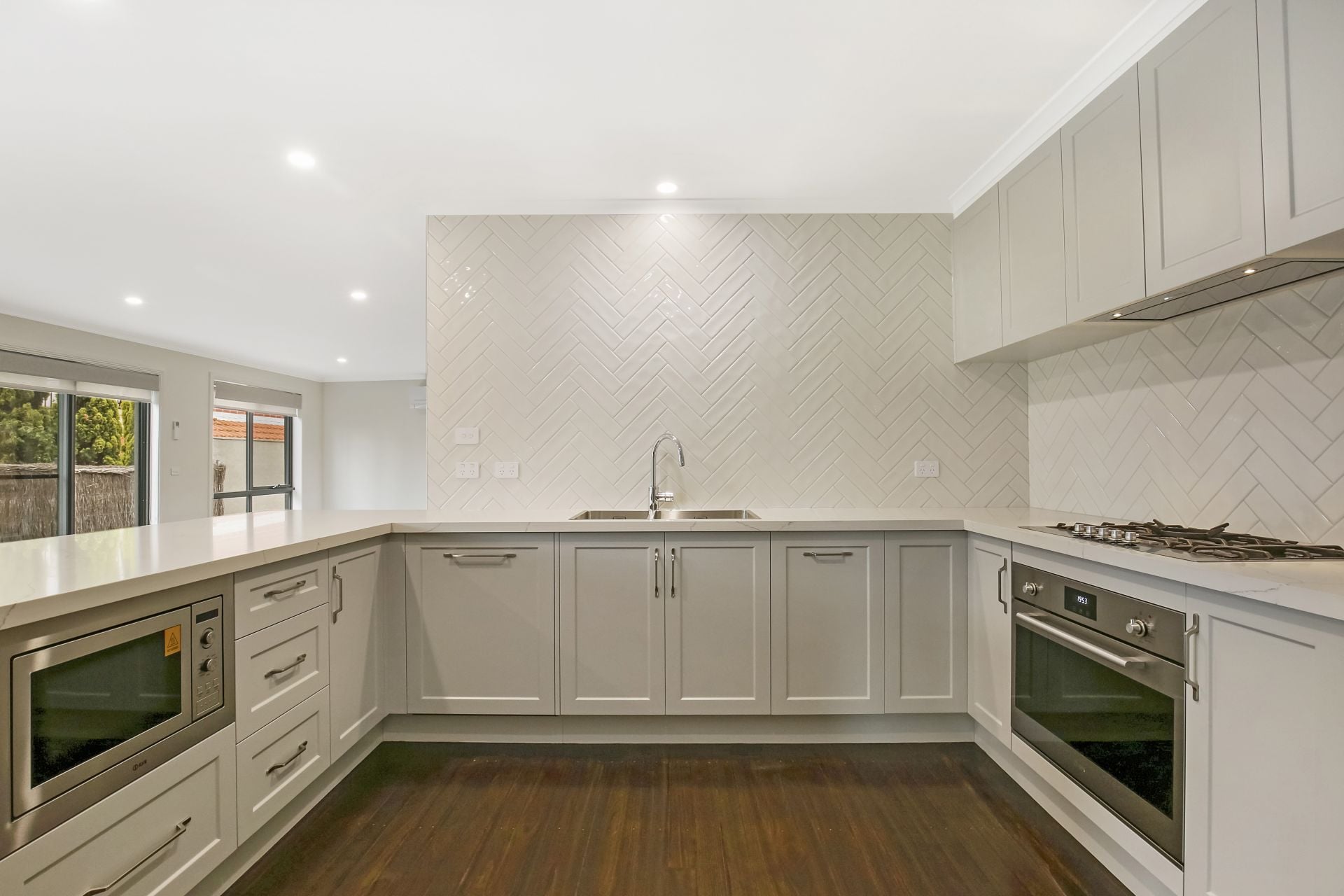 Executive Family Luxury Living in Ivanhoe