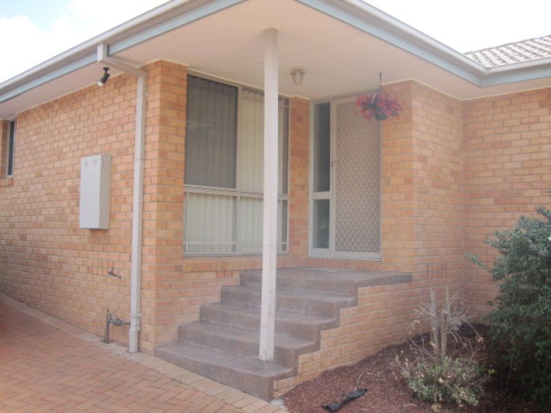 Well Presented Three Bedroom Home Unit...