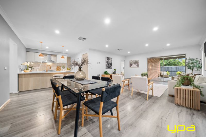 20 Riverstone Boulevard Clyde North VIC, Clyde North - Thumbnail 4