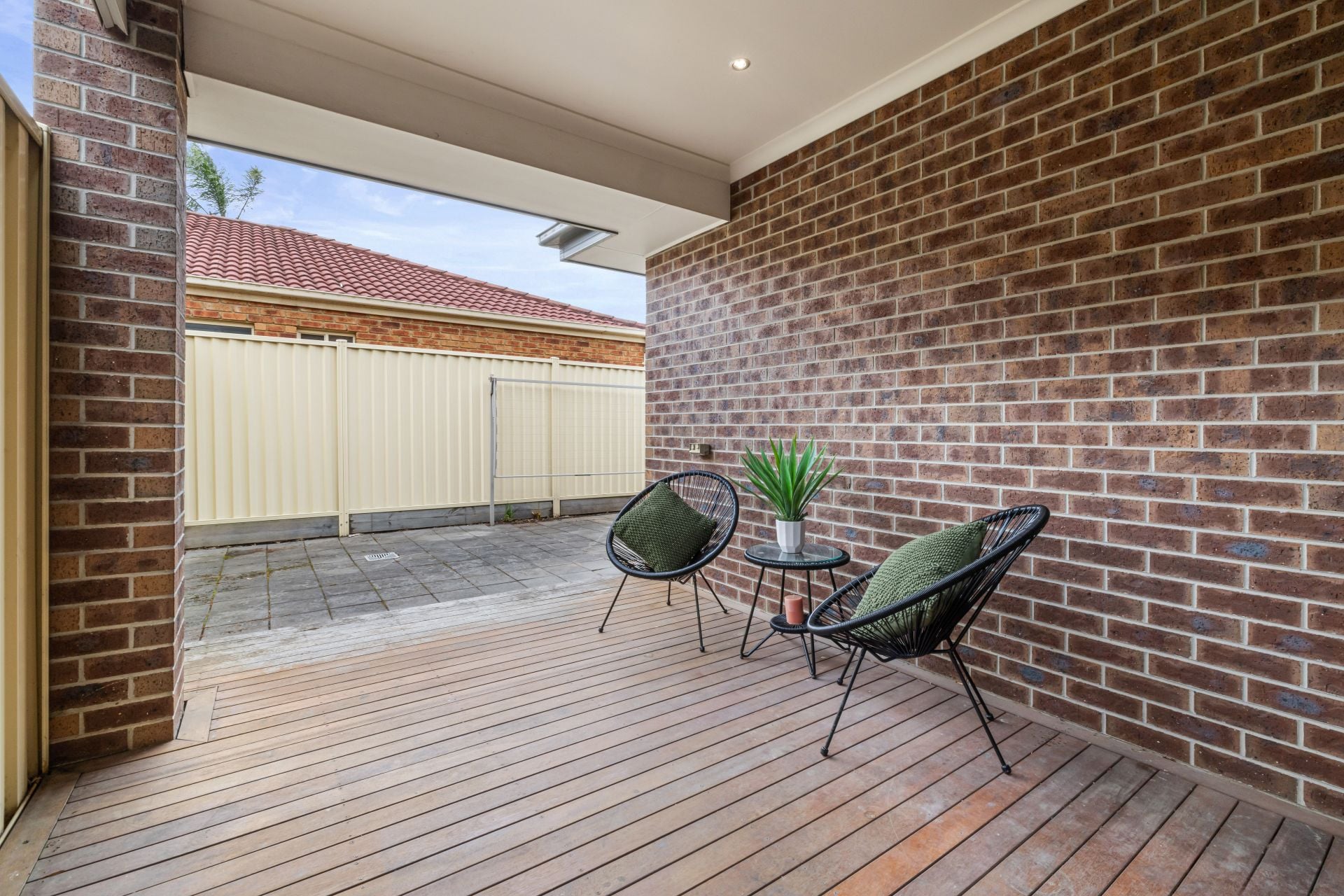 Contemporary Comfort With Space To Spare
