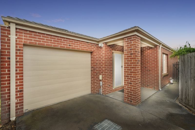 2/122 McDonalds Road, Epping