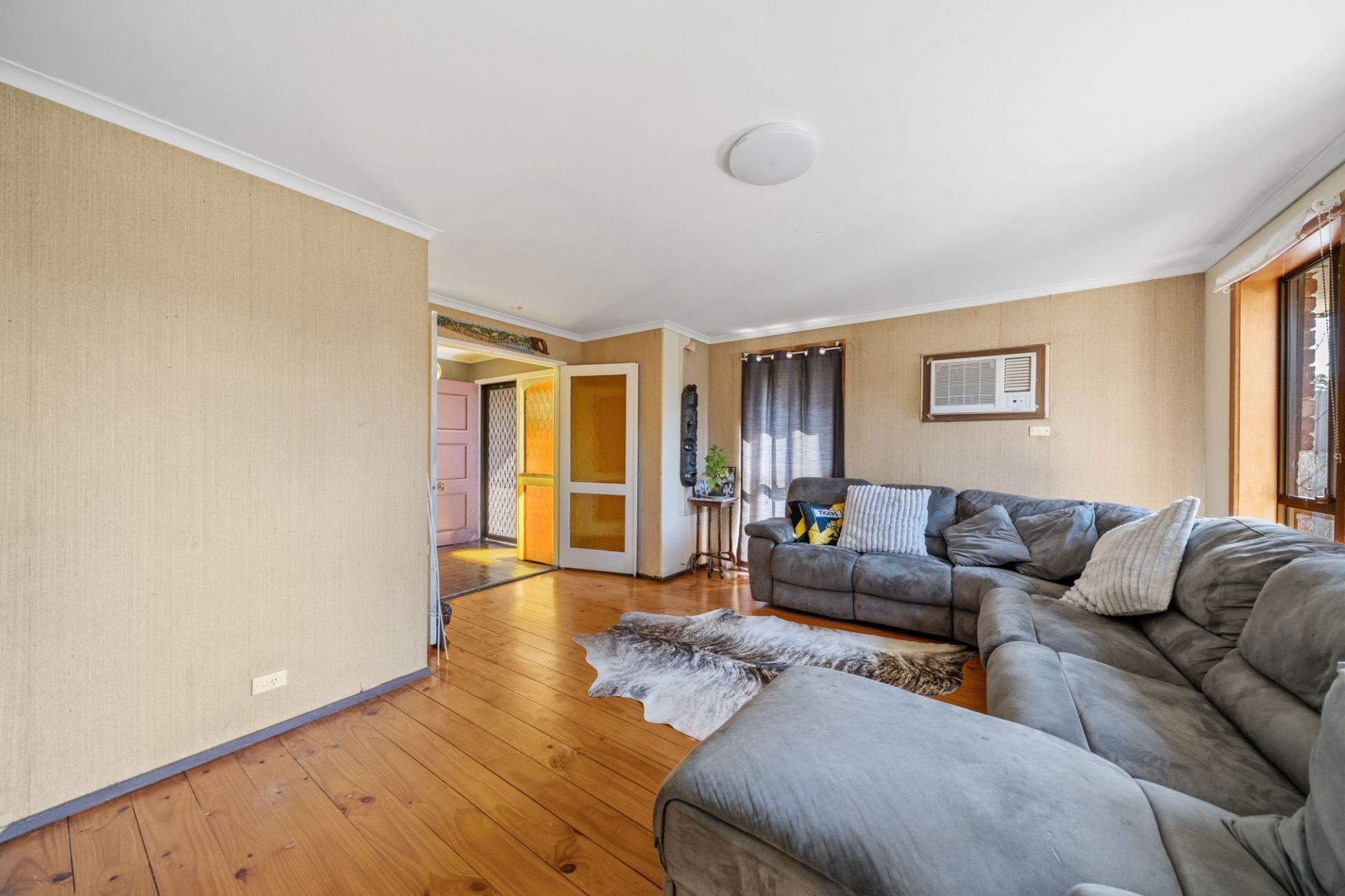 OPTIONS  APLENTY (With Approved Permit For 2 Townhouses)