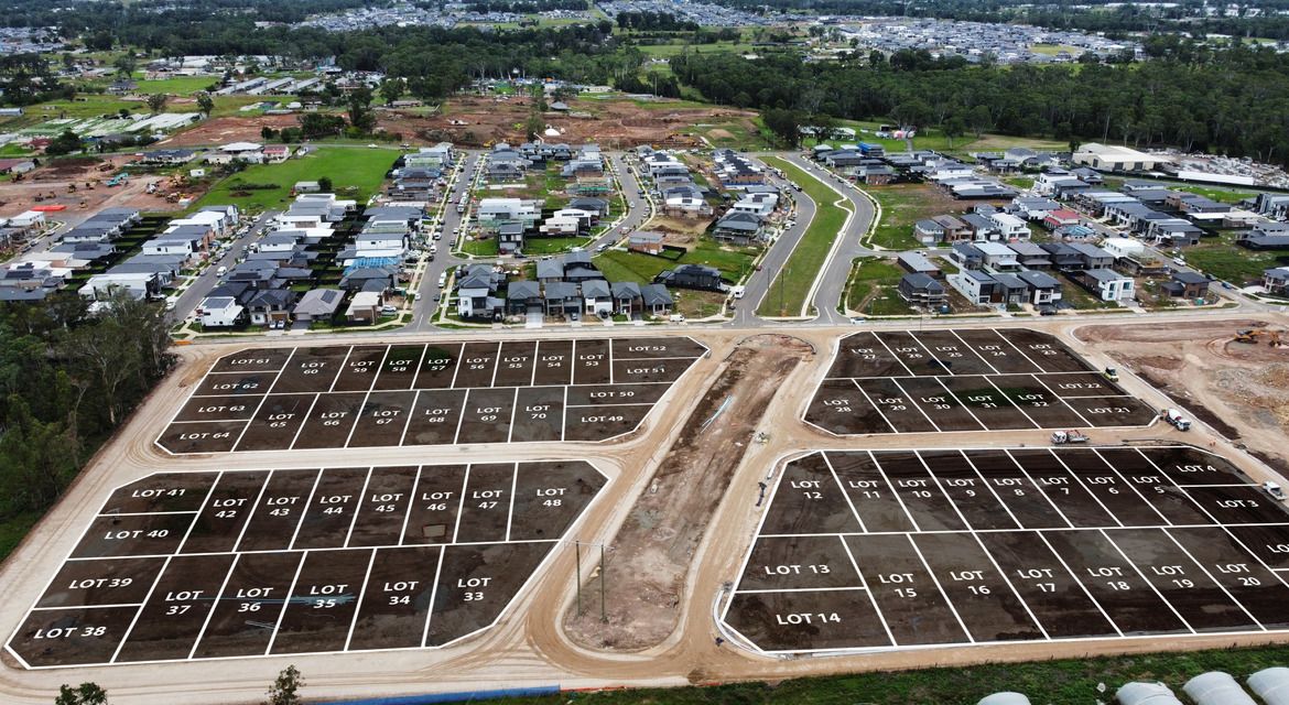 Austral 9/ Austral Estate