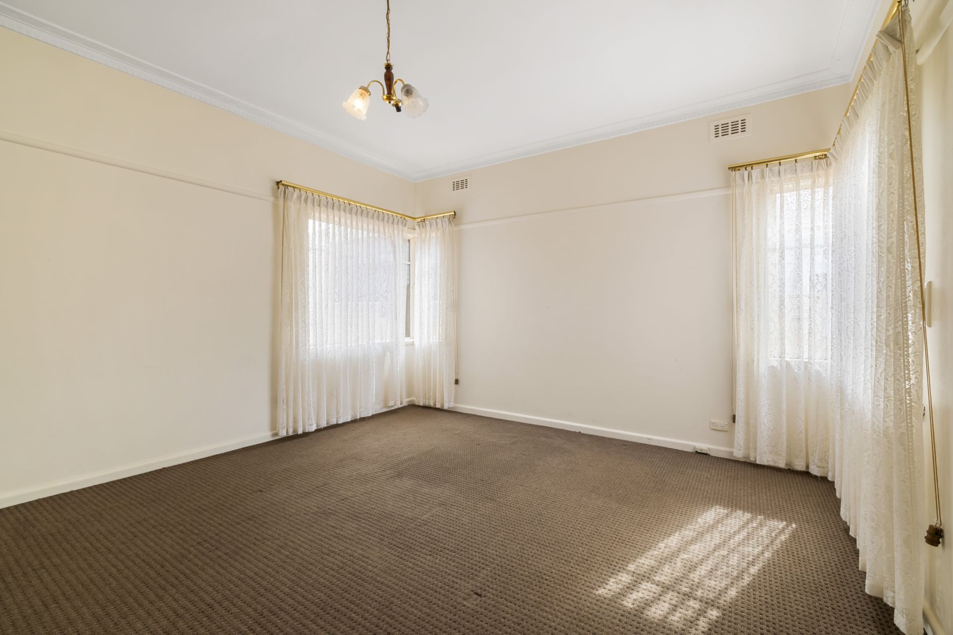 Spacious family home!