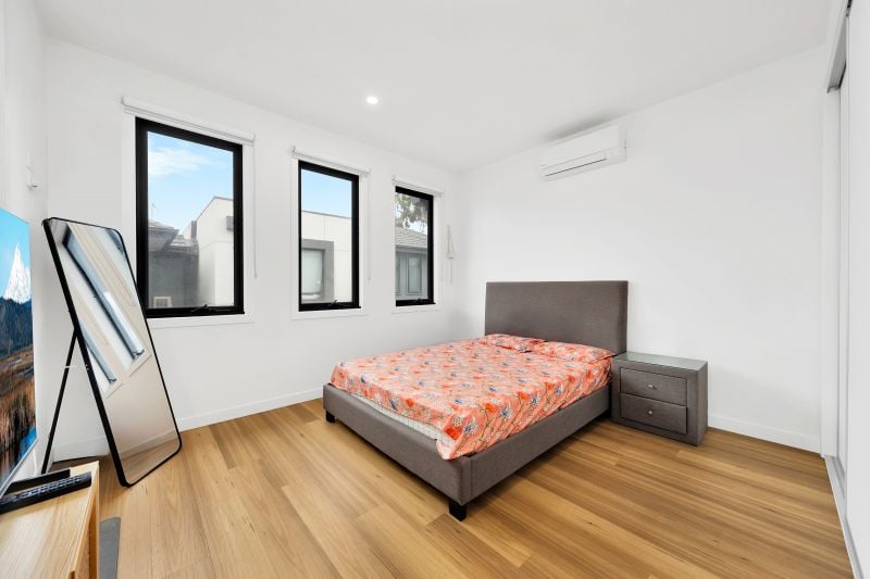 7 Leaflove Walk, South Morang