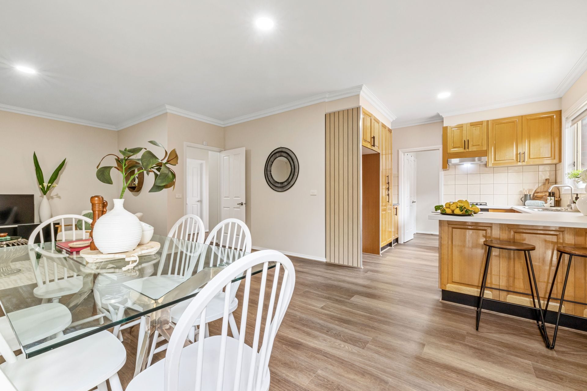 Stylish Living With Walk-To-Everything Ease
