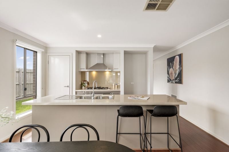 8 Cerridwen Street, Epping