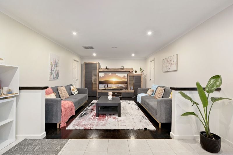 7 Irons Court, Epping