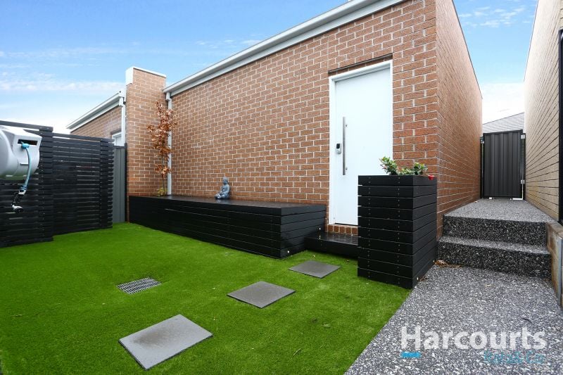 10 Ely Walk, Craigieburn