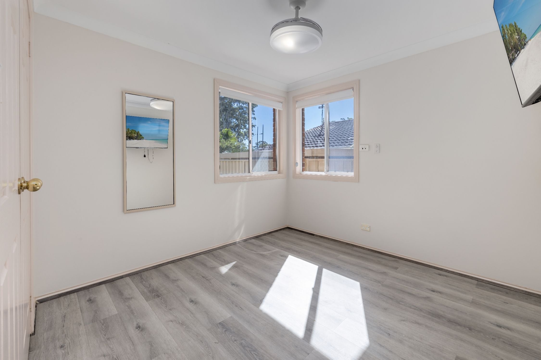 2/30 Blackbutt Crescent, LAURIETON NSW 2443