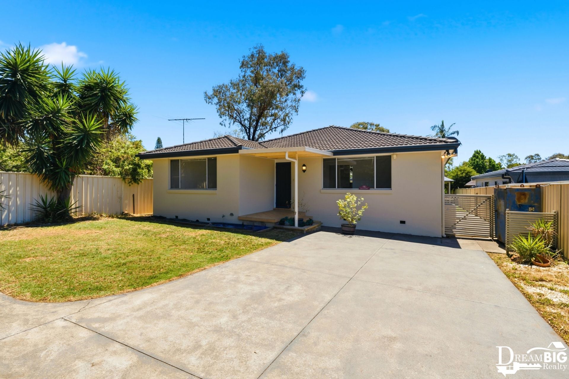 5 Malone Crescent, Dean Park, Dean Park - Thumbnail 2