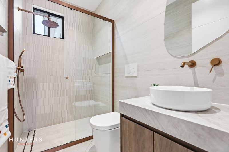 52 & 52B Lower Mount Street, Wentworthville