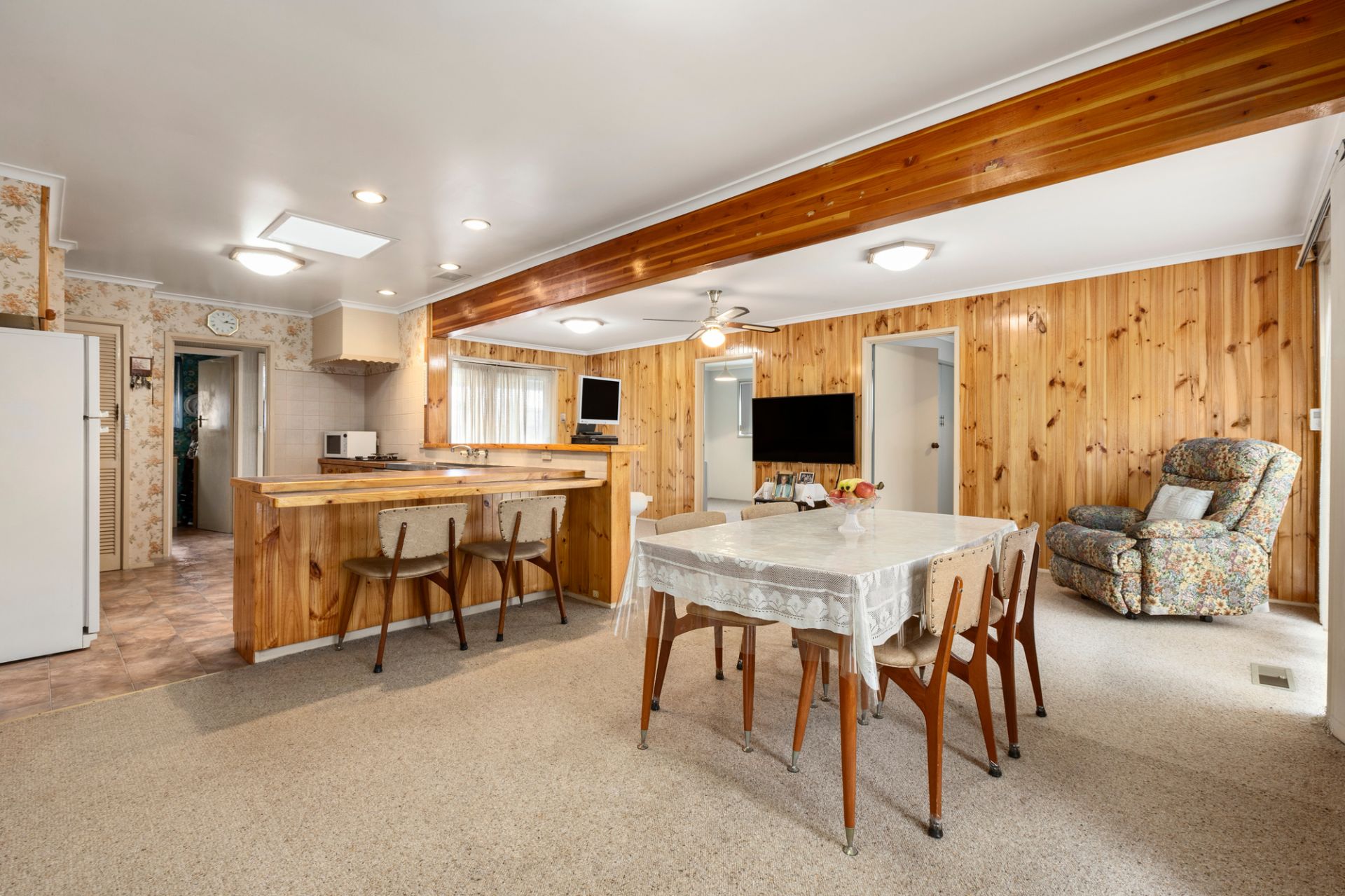 5 Bedrooms - Great Value here .....