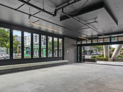 RARE NEWSTEAD RETAIL OPPORTUNITY