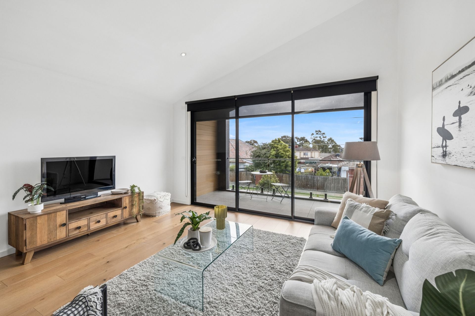 Low-Maintenance Luxury In A Prized Reservoir Location