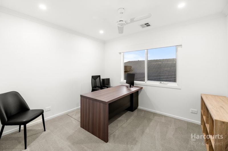 24 Stricta Circuit, Fraser Rise