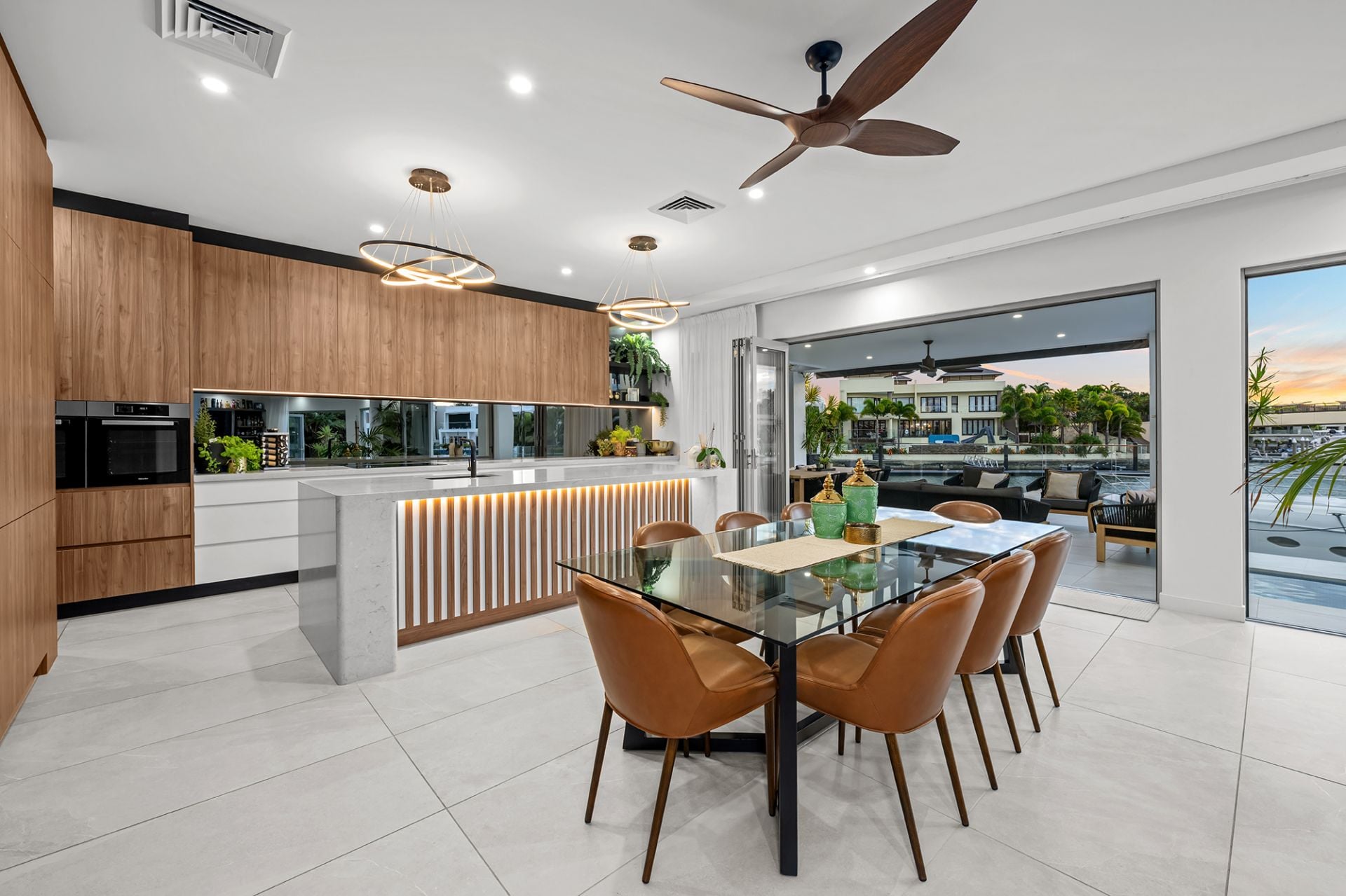86 Royal Albert Crescent, Sovereign Islands QLD 4216, Sovereign Islands - Thumbnail 8