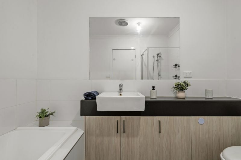 10/19 Positano Way, Lalor