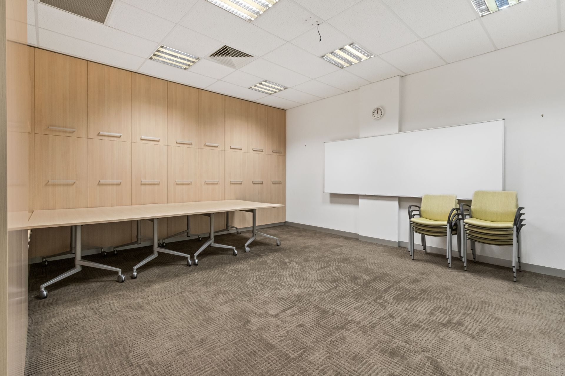 FULLY FITTED HIGH PROFILE OFFICE