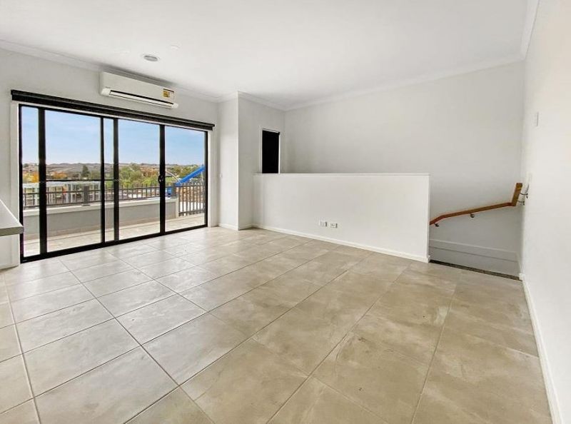 12 Kobe Crescent, Wollert