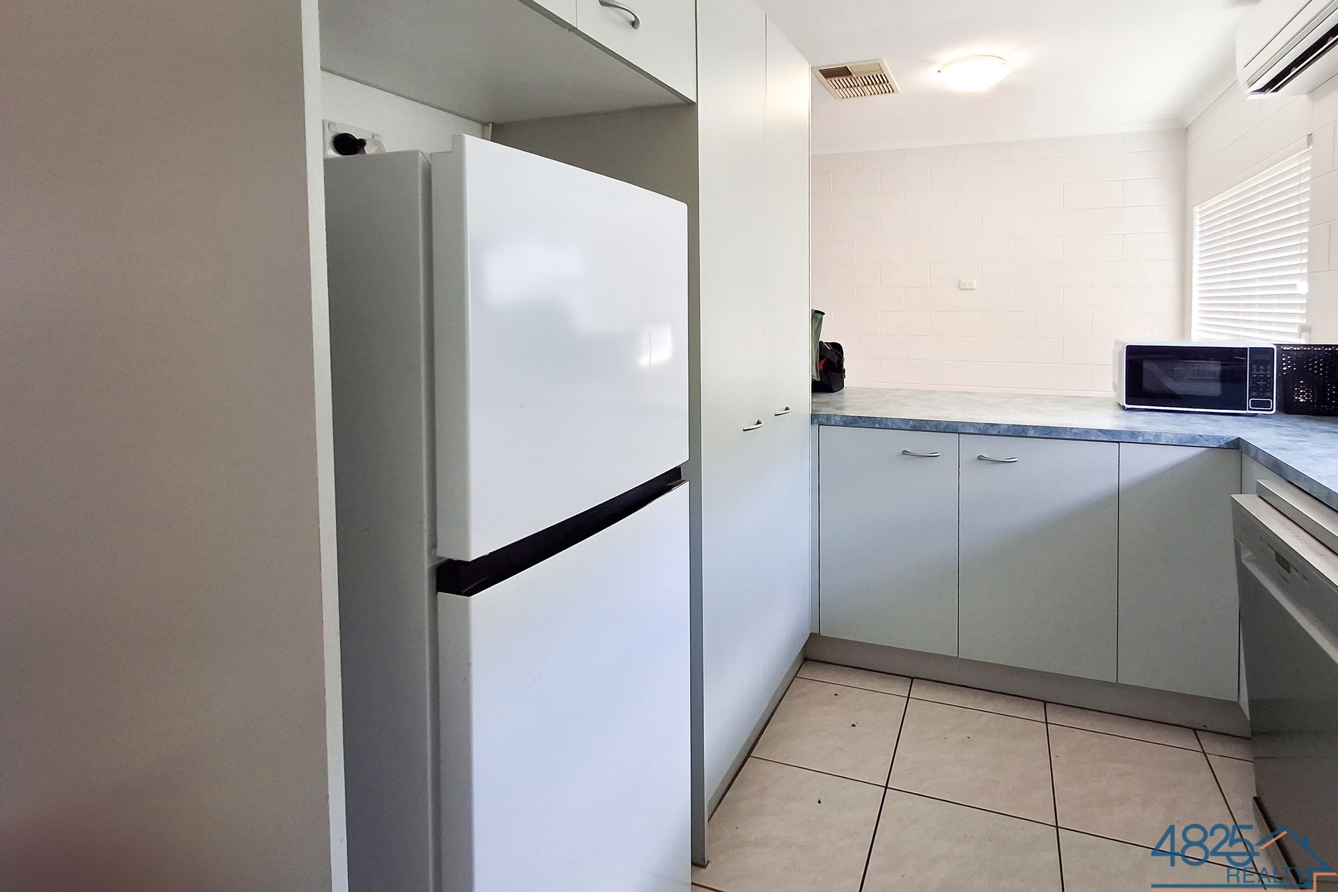 27 Emmalyn Close Mount Isa QLD, Mount Isa City - Thumbnail 4