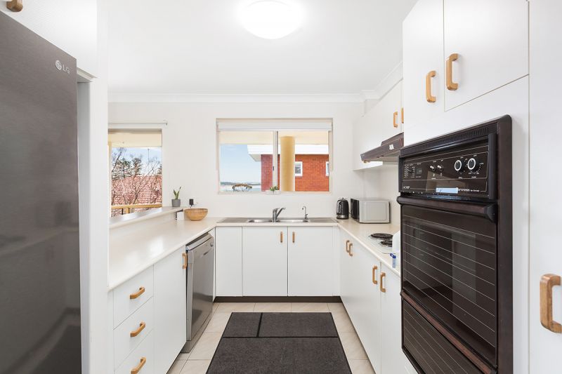 8/2 Parramatta Street, CRONULLA, Cronulla - Thumbnail 2