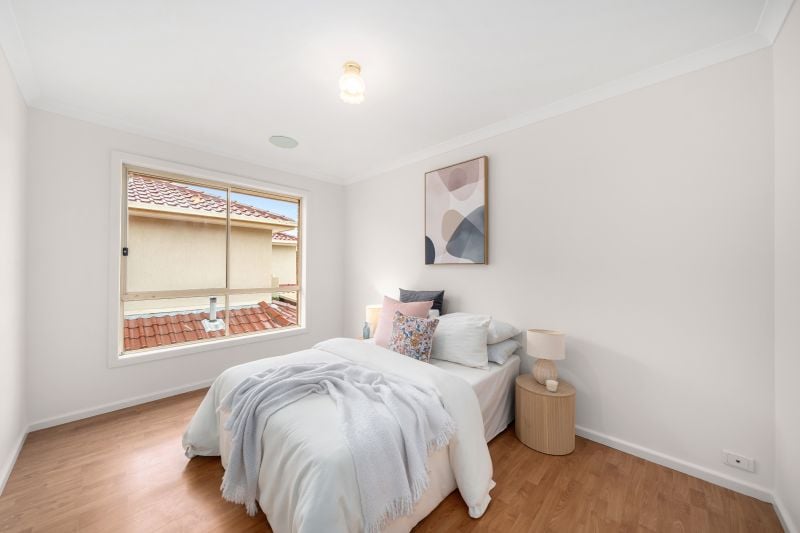 27 Woolnough Drive, Mill Park