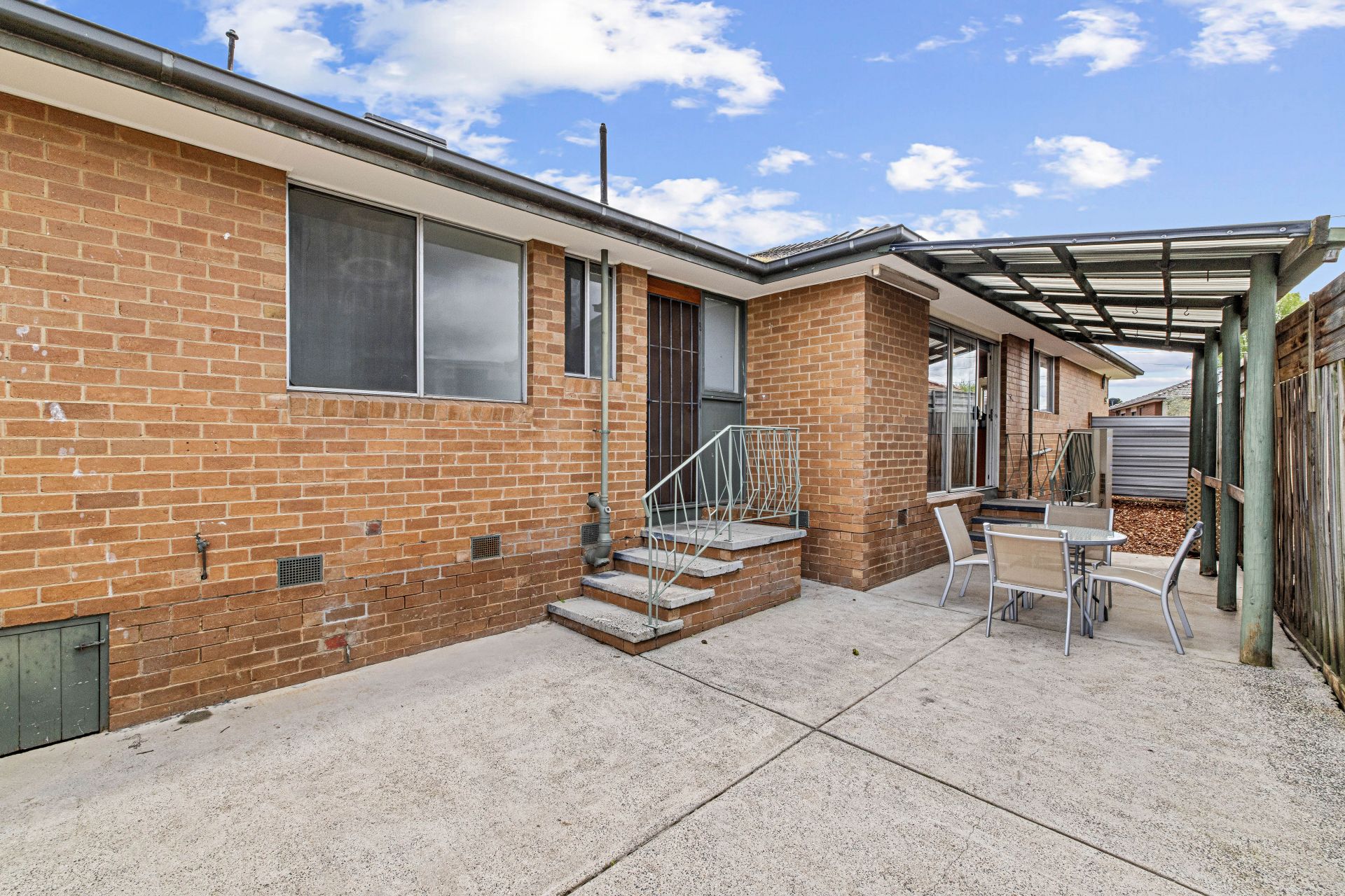 IDEAL FAMILY HOME