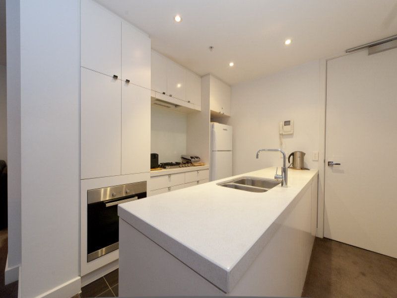 213/211 Grenfell Street, ADELAIDE, Adelaide - Thumbnail 3