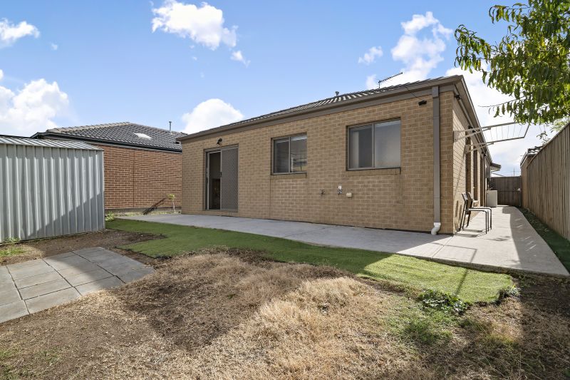 13 Crathes Avenue, Wollert
