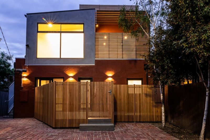 2/1 James Place, Elwood - Thumbnail 2