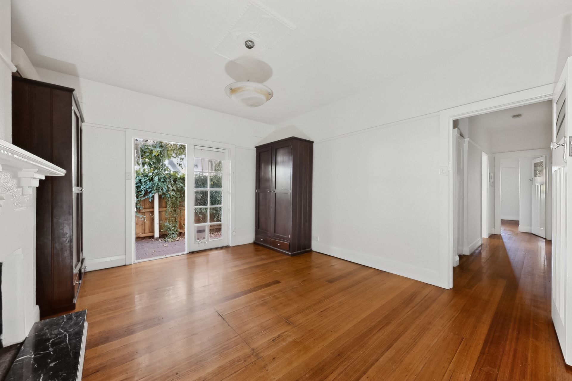 1/3 Lansdowne Road, St Kilda East - Thumbnail 2