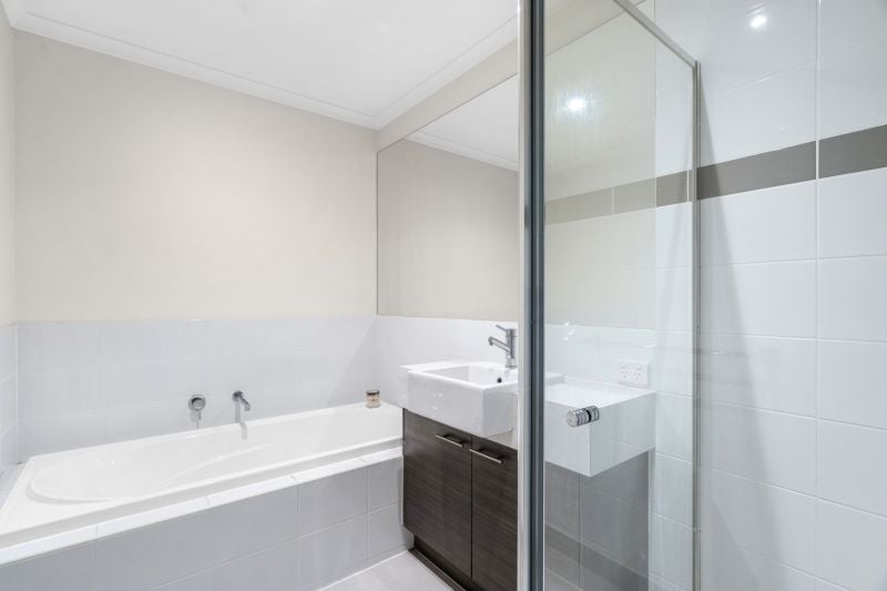 163 Central Park Avenue, Craigieburn