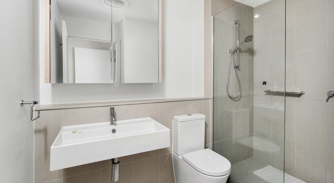 Denham Court 11 Milkmaids Lane