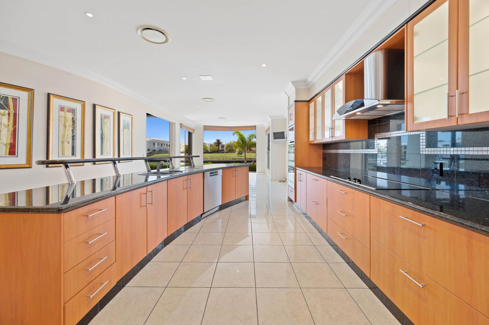 53 Royal Albert Crescent, Sovereign Islands - Thumbnail 4