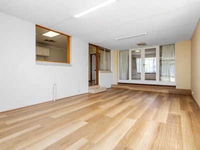 21 Hutchings Way, Kardinya