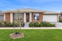 127 Blue Lake Drive Wallan, Vic