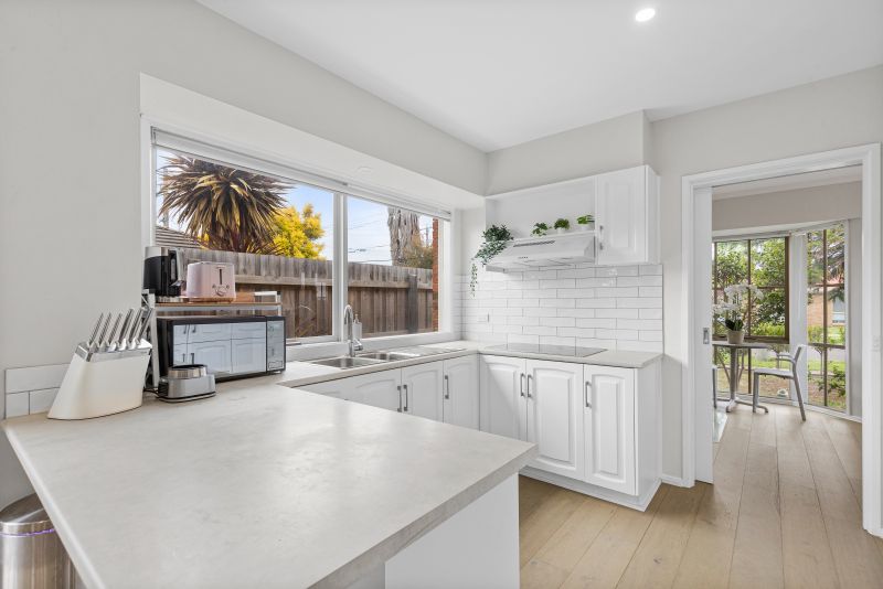 11 Woolnough Drive, Mill Park