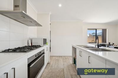 40 Becker Loop, Mandogalup