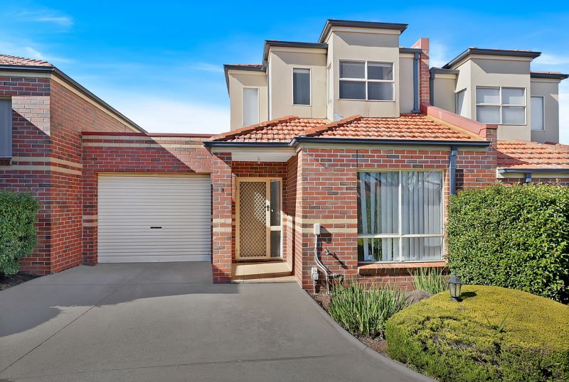 2/69 Purinuan Road, Reservoir