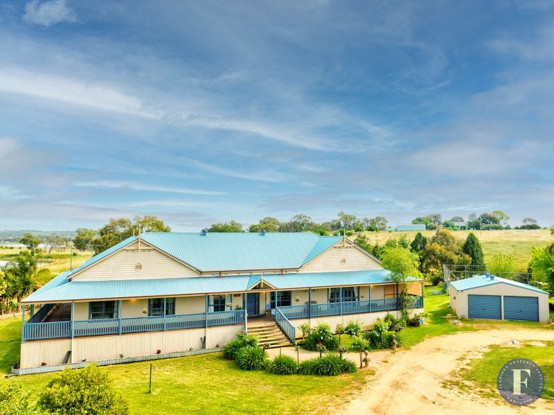 6 Campbells, Road, Young NSW, Road, Young - Thumbnail 2