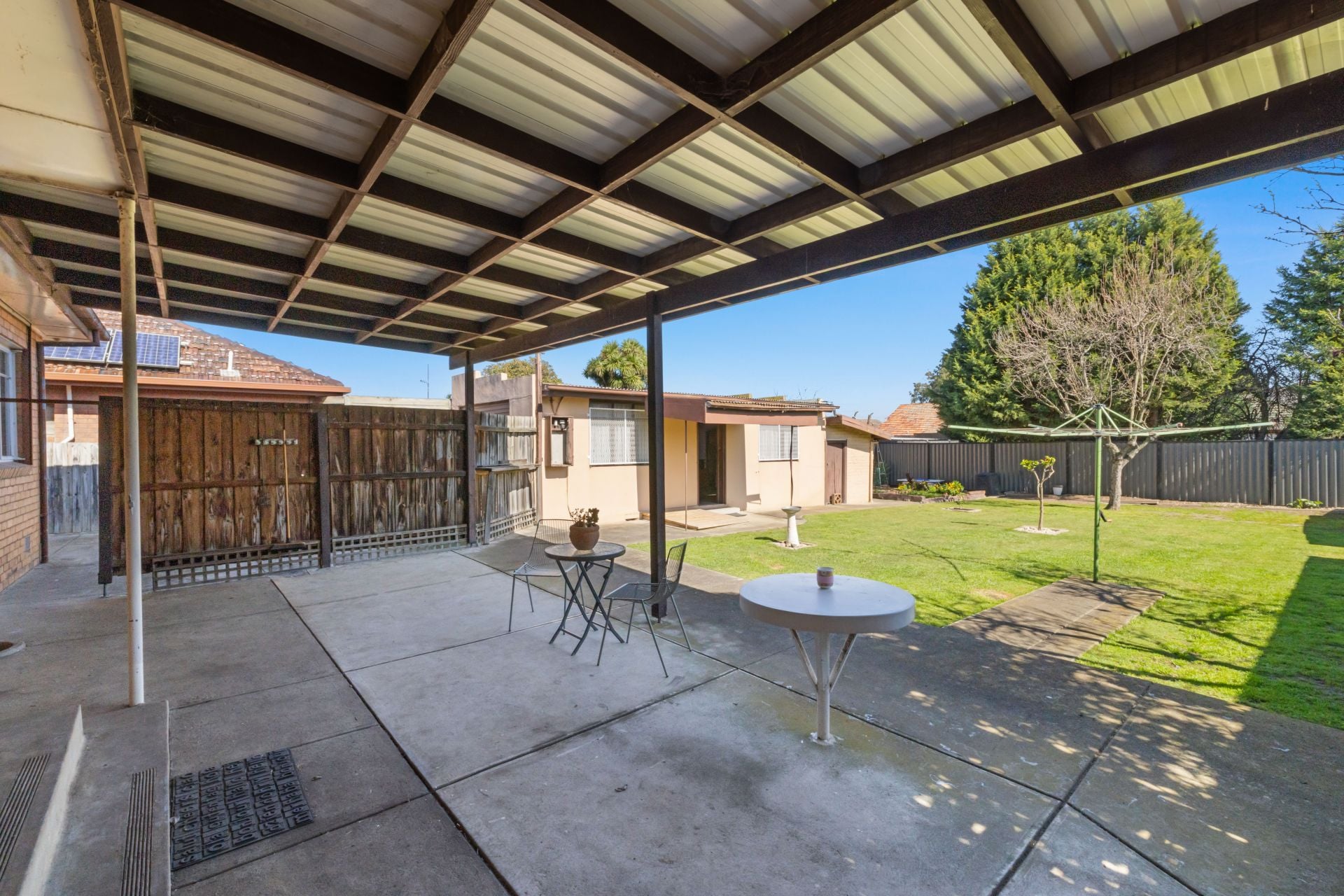 Comfortable Classic on 655m² (approx.) With Endless Potential