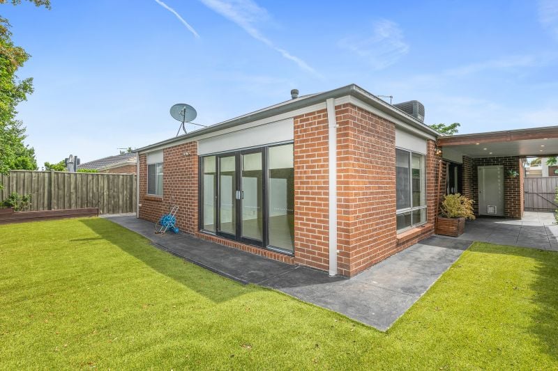 10 Pontoon Street, Lalor