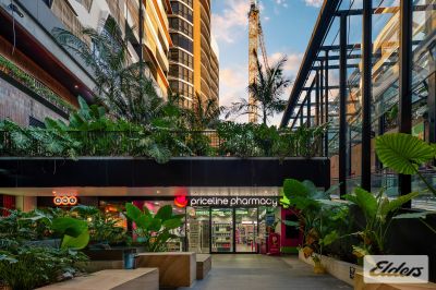 TURN KEY TAKEAWAY/BAR IN THE HEART OF SOUTH CITY SQUARE!