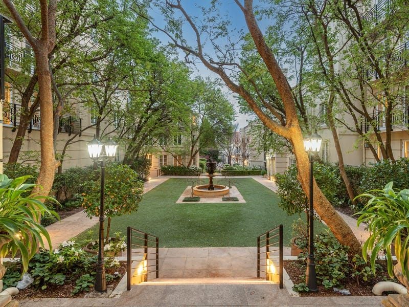 10/380 Toorak Road, South Yarra, South Yarra - Thumbnail 3