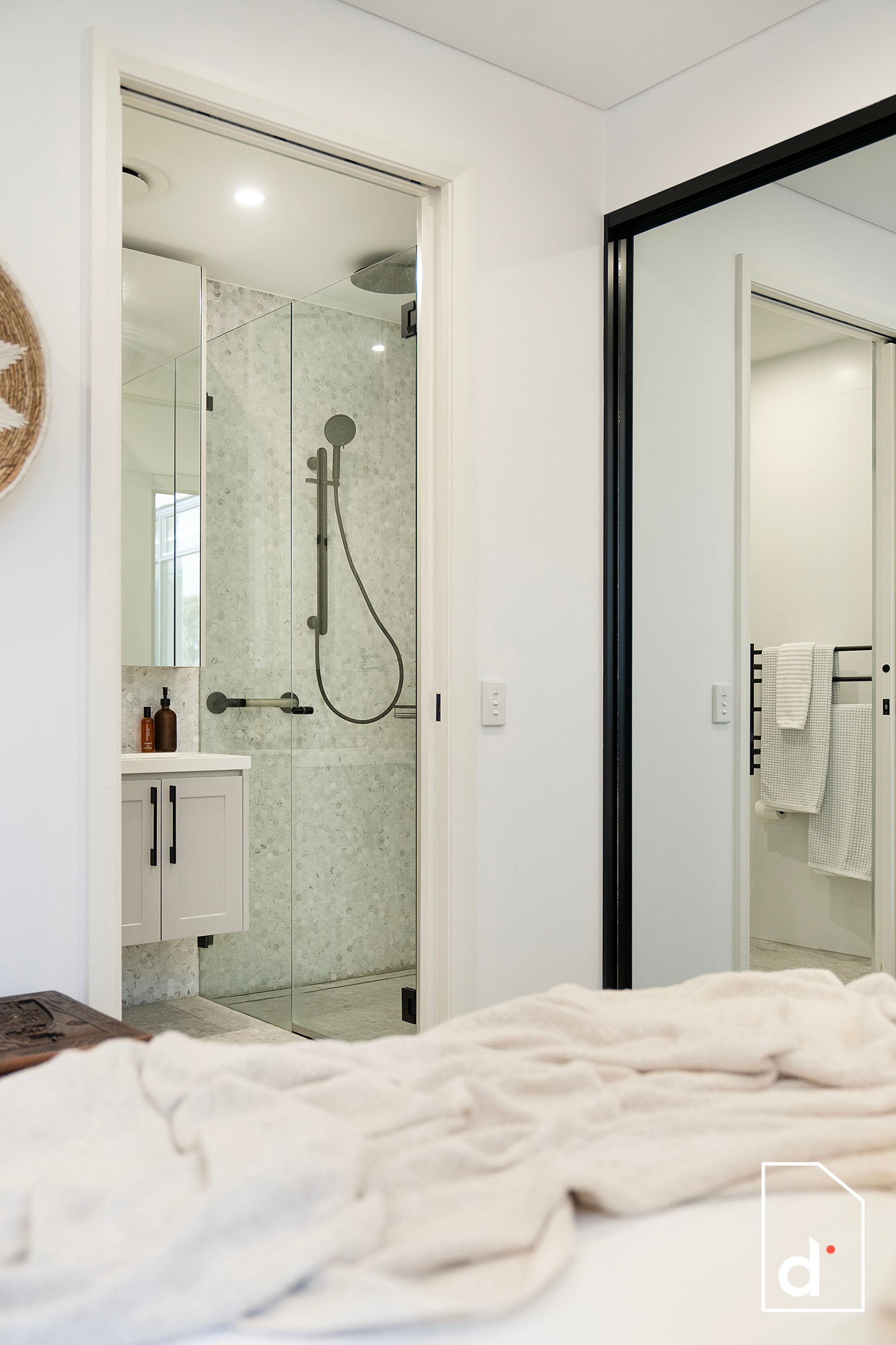 202/8 Railway Parade, Thirroul NSW