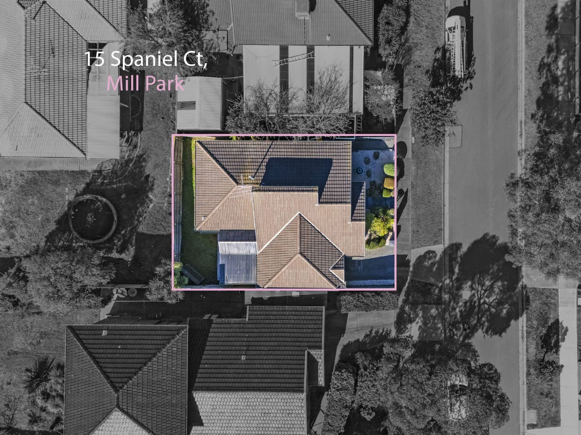 Freestanding, Low-Maintenance Living in a Prime Court Location