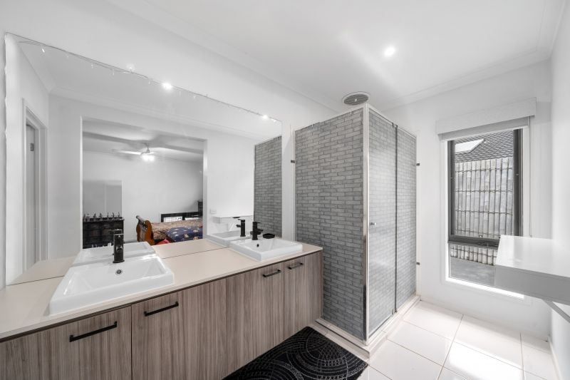 54 Bridgehaven Drive, Craigieburn