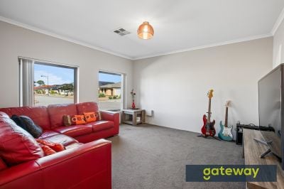 32 Ponderosa Road, Aubin Grove